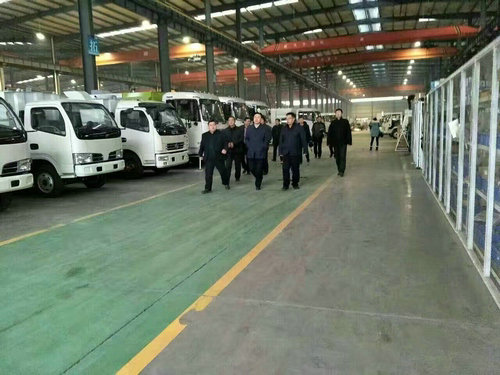 扫路车厂检查-1 扫路车厂检查-1