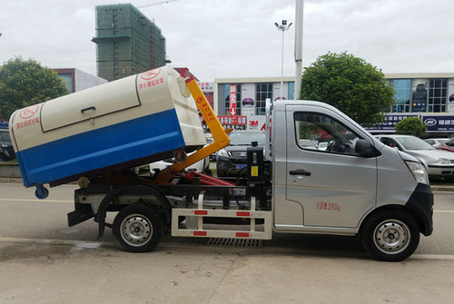 ����3�������жʽ������